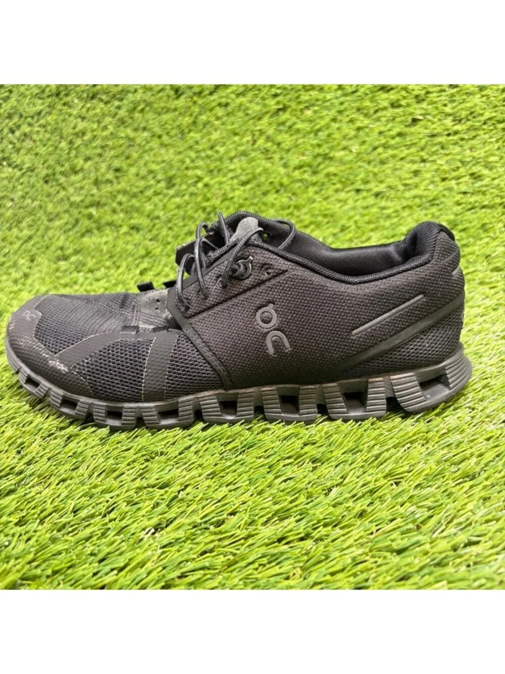 On Cloud 5 Womens Size 7 Triple Black Athletic Running Walking Shoes Sneakers